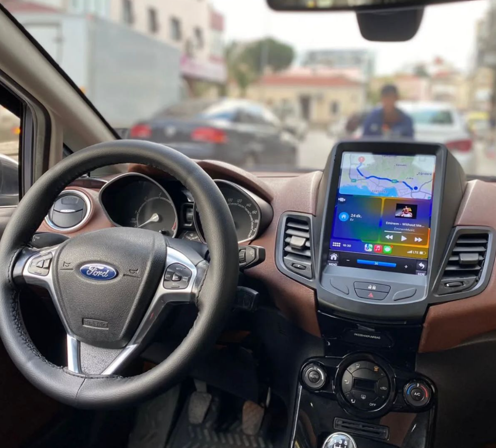 FORD FİESTA TESLA 4GB RAM CARPLAY NAVİGASYON