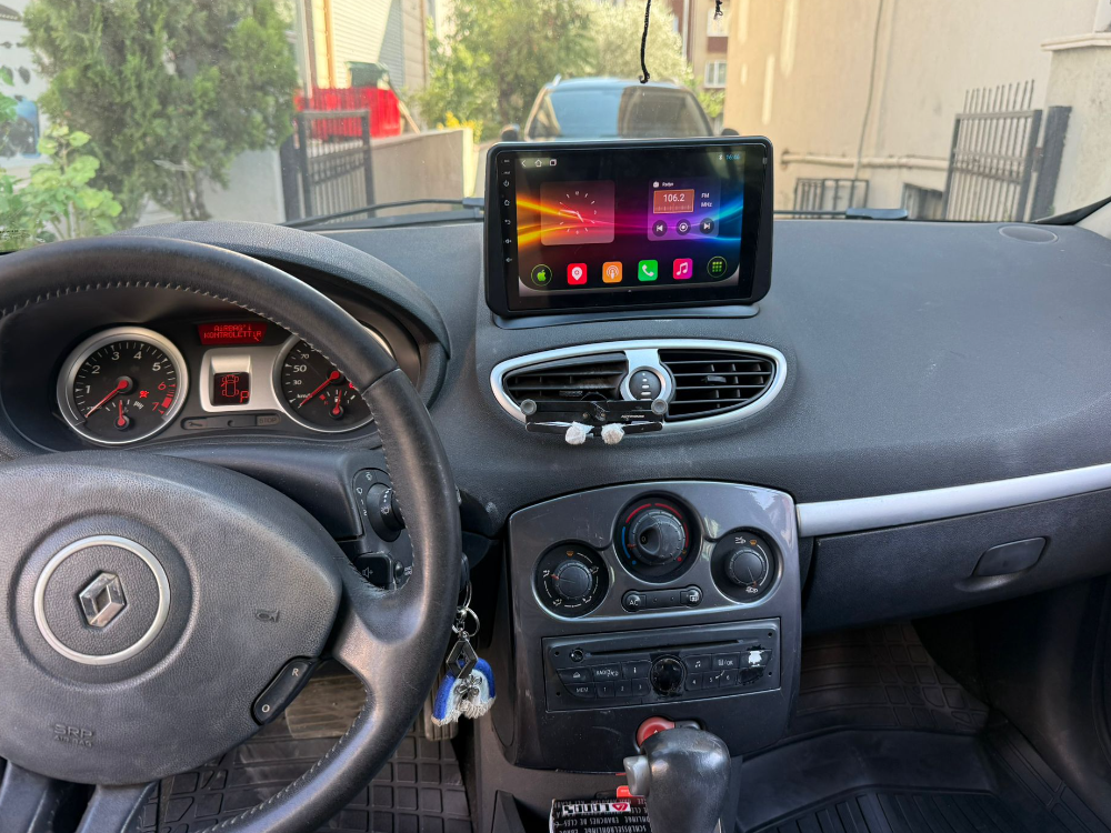 RENAULT CLİO 3 MULTİMEDYA CİHAZI 4/64 CARPLAY